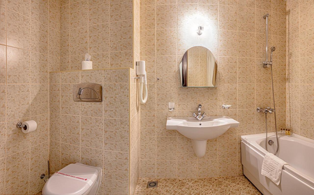 One-Bedroom Suite
