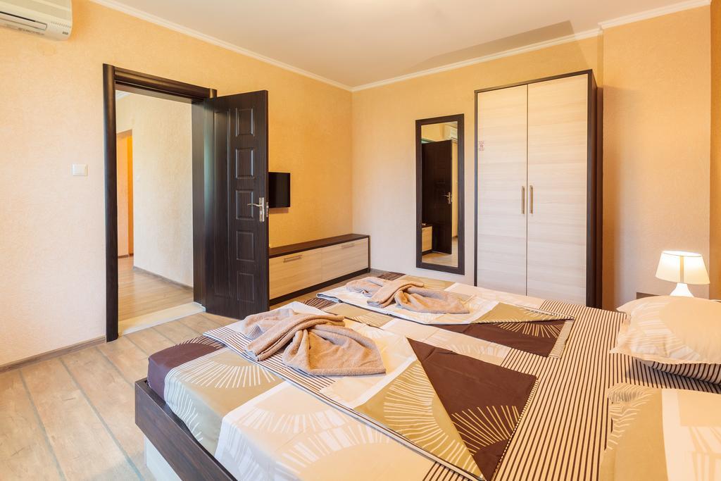 One-Bedroom Suite Balcony