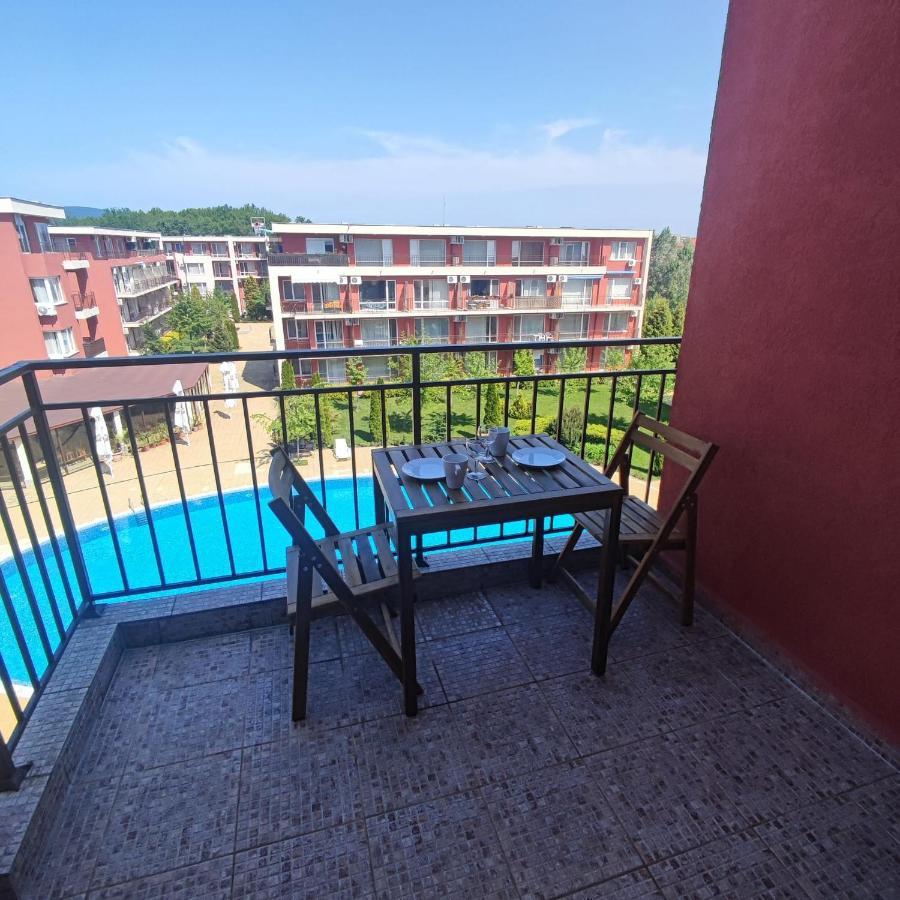 Studio - Vue sur Piscine