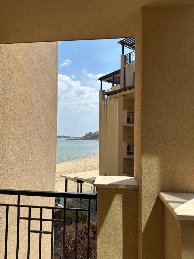 Studio Balcony