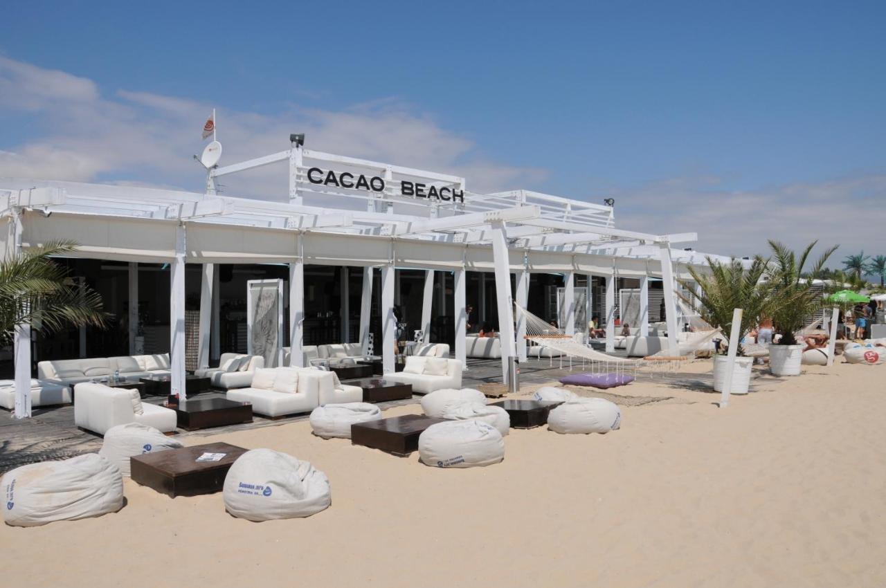 Studio,1487380849:JPEG