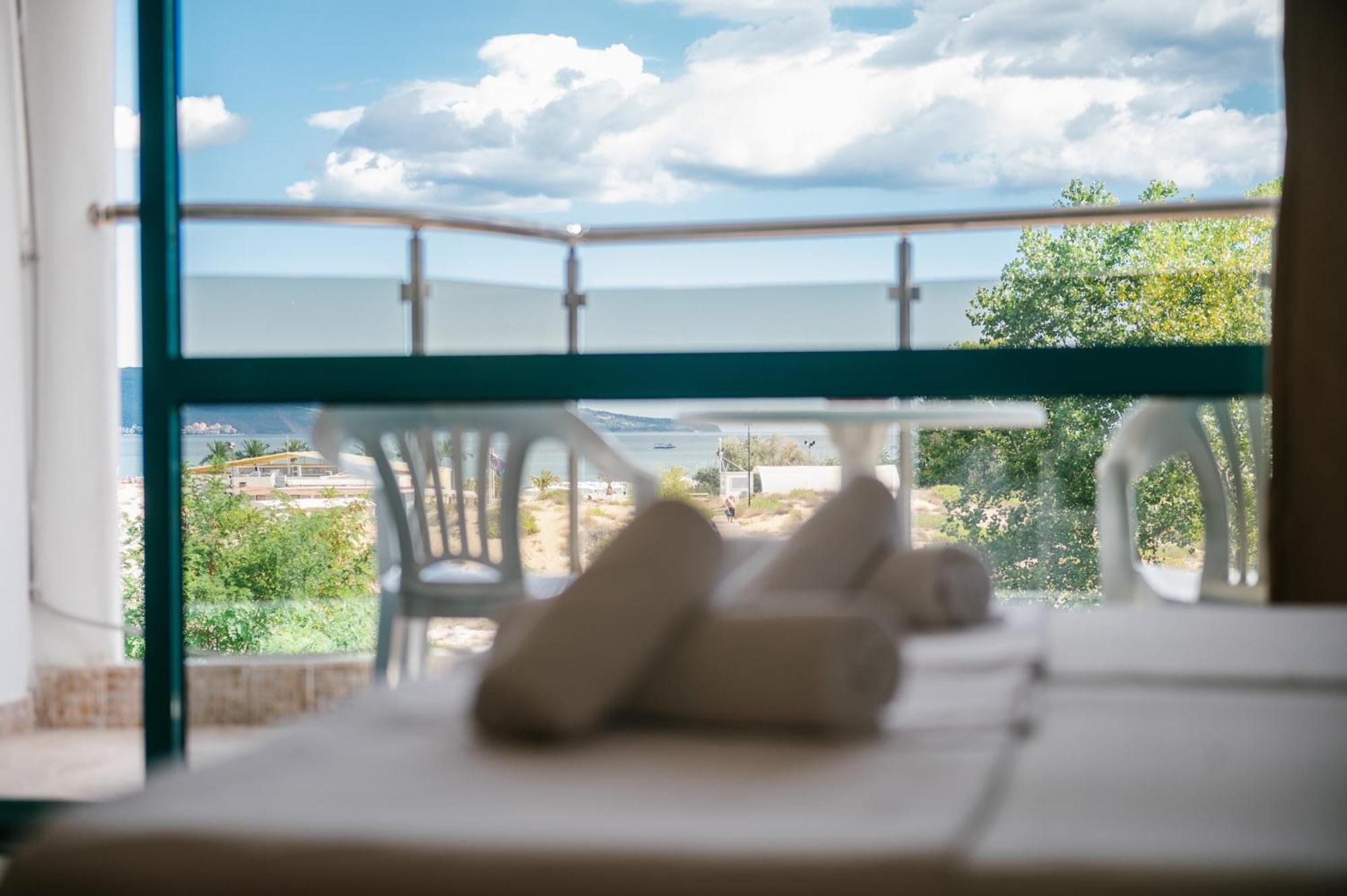 Tweepersoonskamer met Balkon (2 Volwassenen + 1 Kind)
