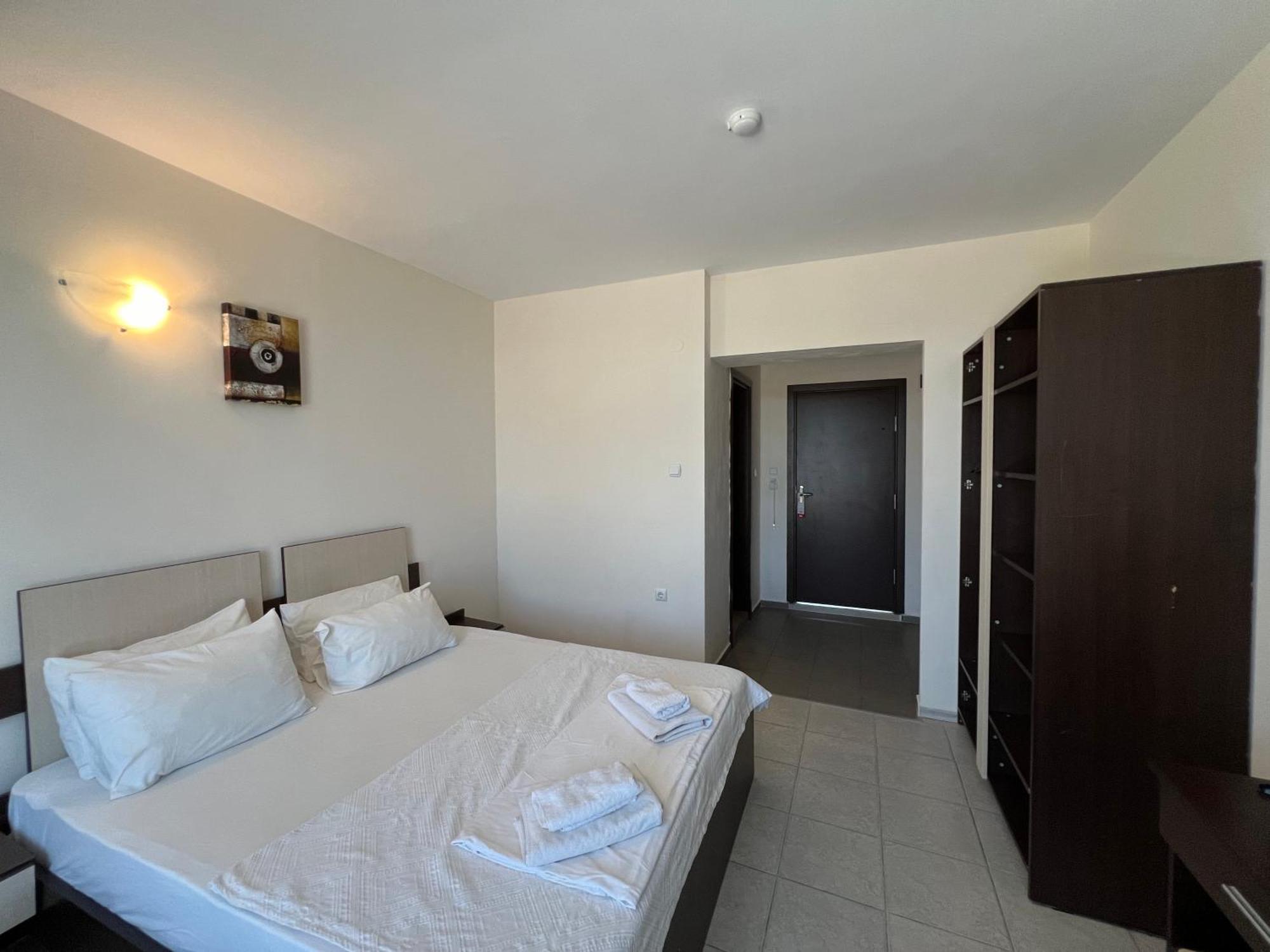 Triple Room with Balcony,1598430005:JPEG