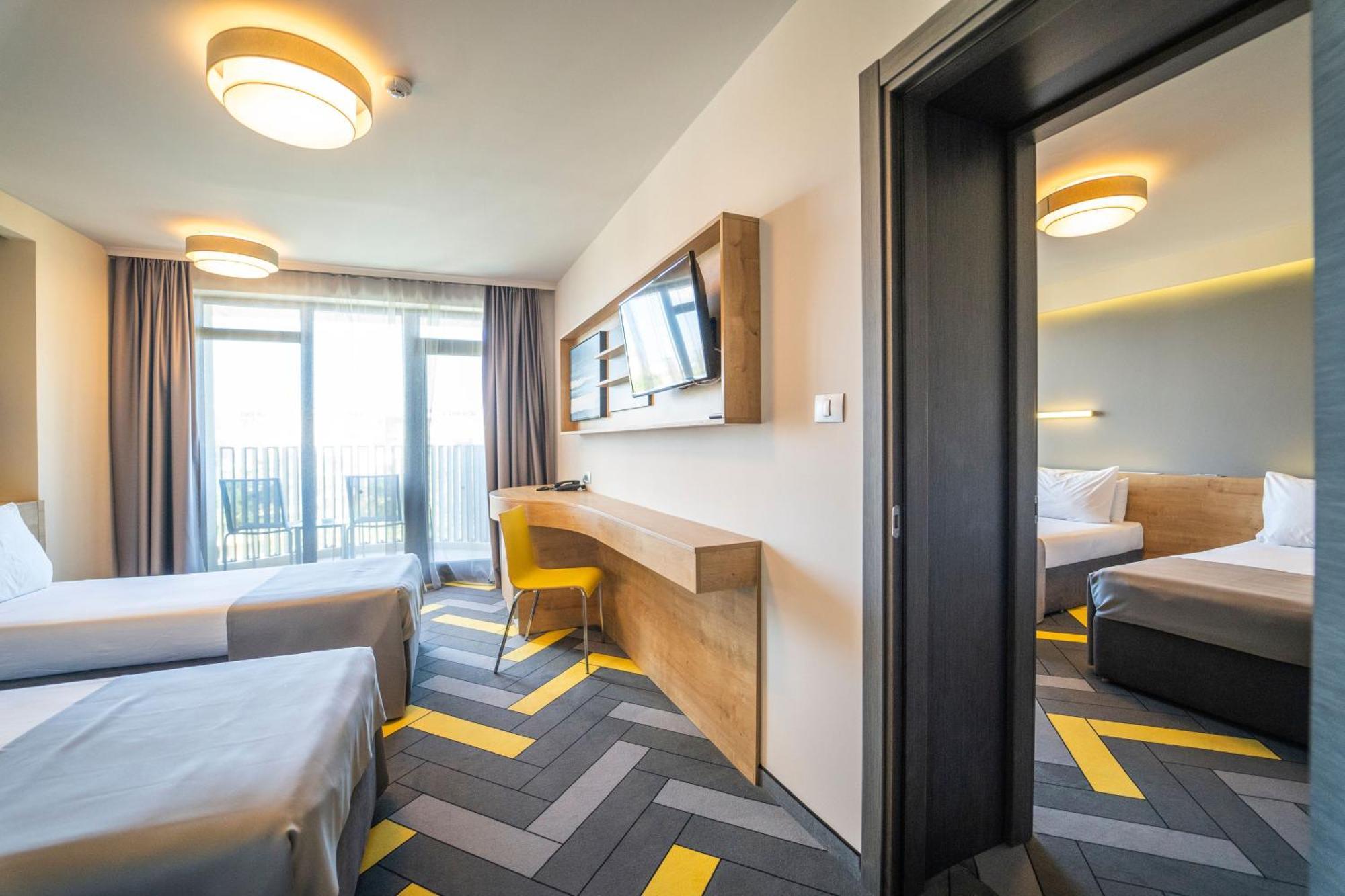 Family Room Minibar &