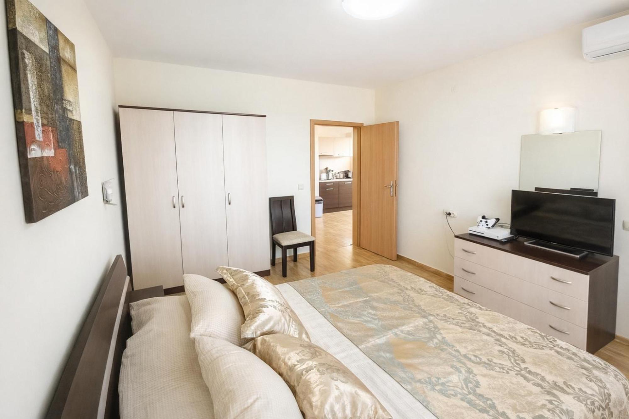 One-Bedroom Suite