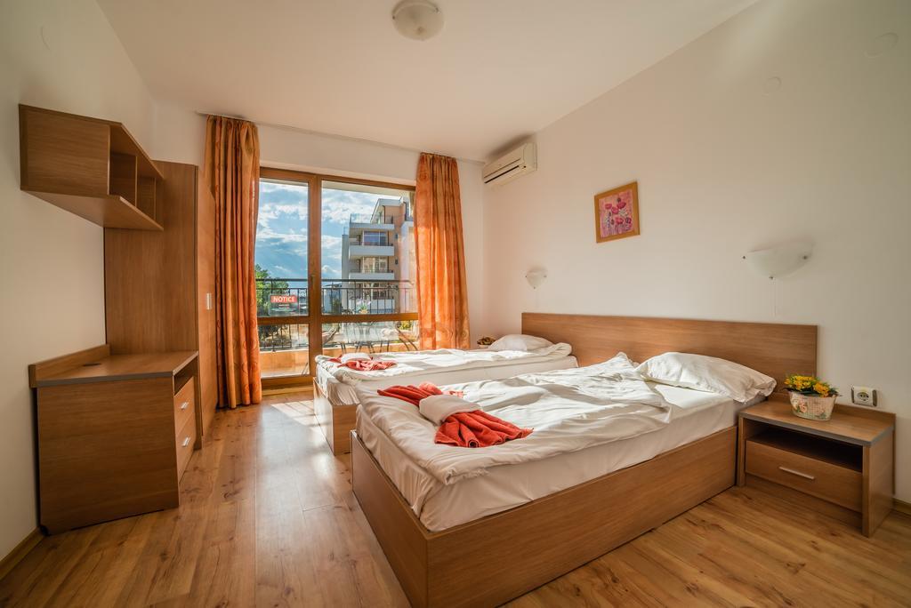 Two-Bedroom Apartment with Balcony,395453292:JPEG