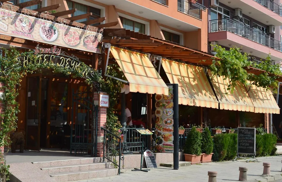 Family Hotel Deykin-1