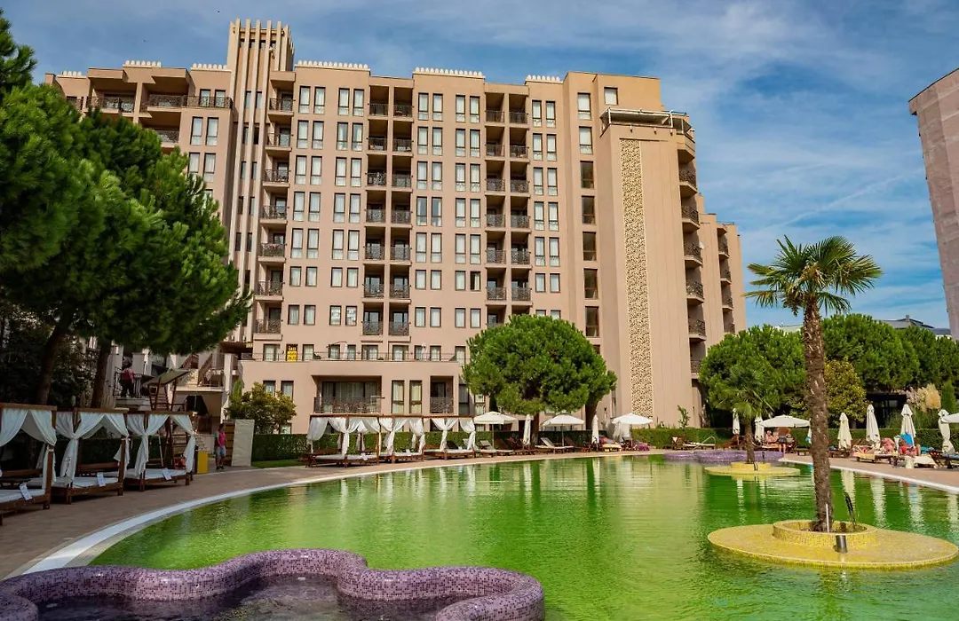 Menada Apartments In Royal Beach-1