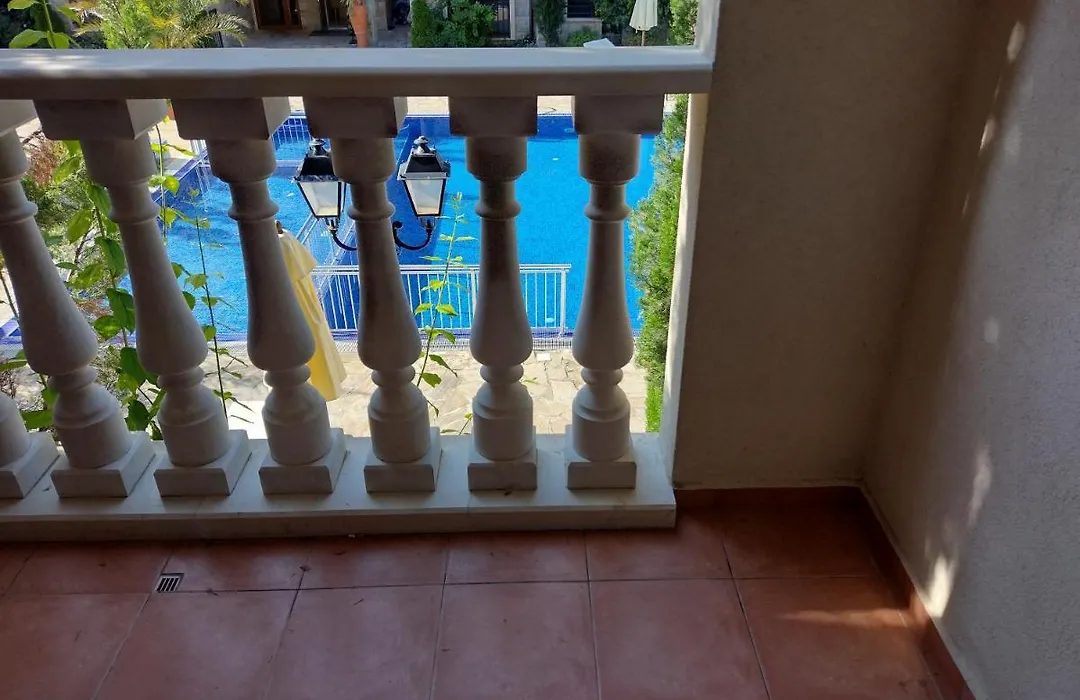 Destination Bulgaria 2000 Cascadas Private Summer Family Apartments-1