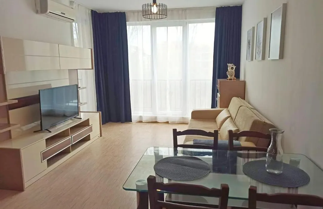 Cozy Apartament In Sunny View Central Complex-1