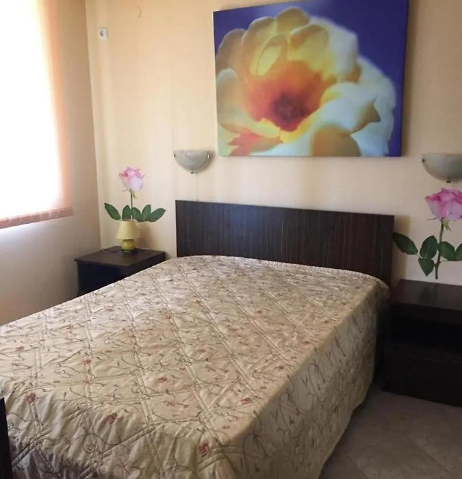 Sunny Beach Hills Private Apartment-1