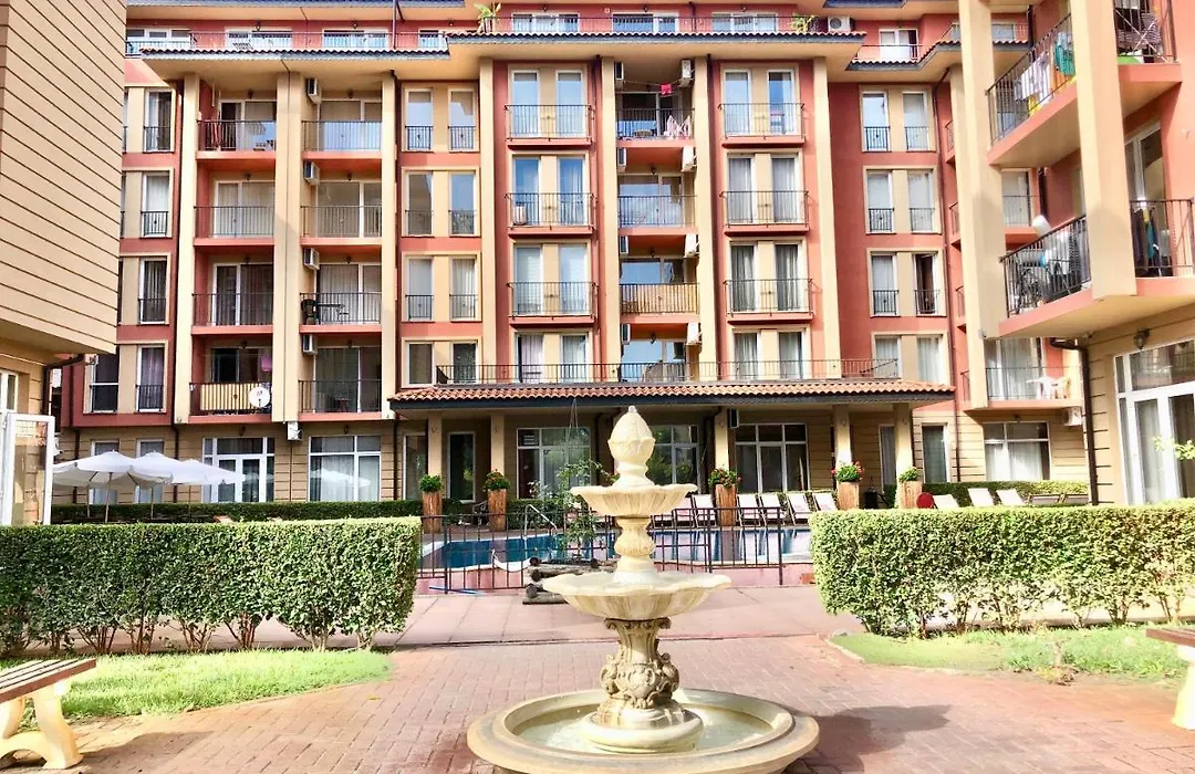 Sunny View Central - Menada Apartments-1