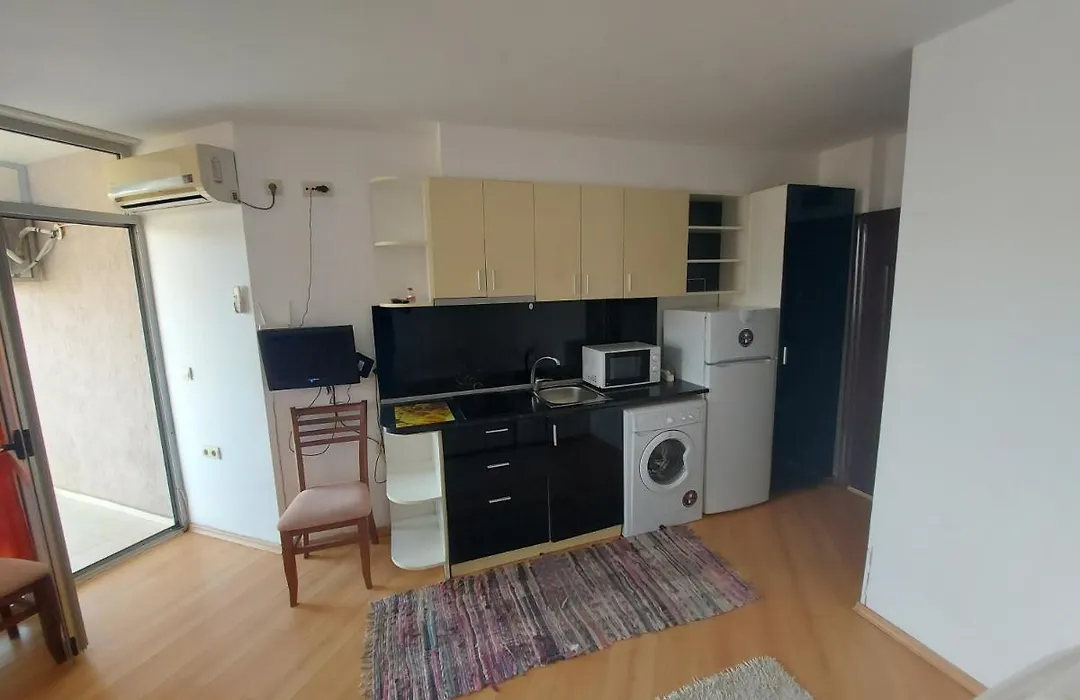 Studios & Apartments Perla-1