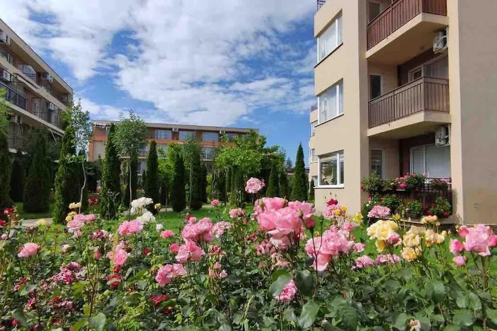 Apartment Ferienunterkunft Strandnähe mit Pools-1