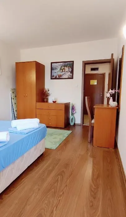 One Bedroom Apartment With Pool View-1