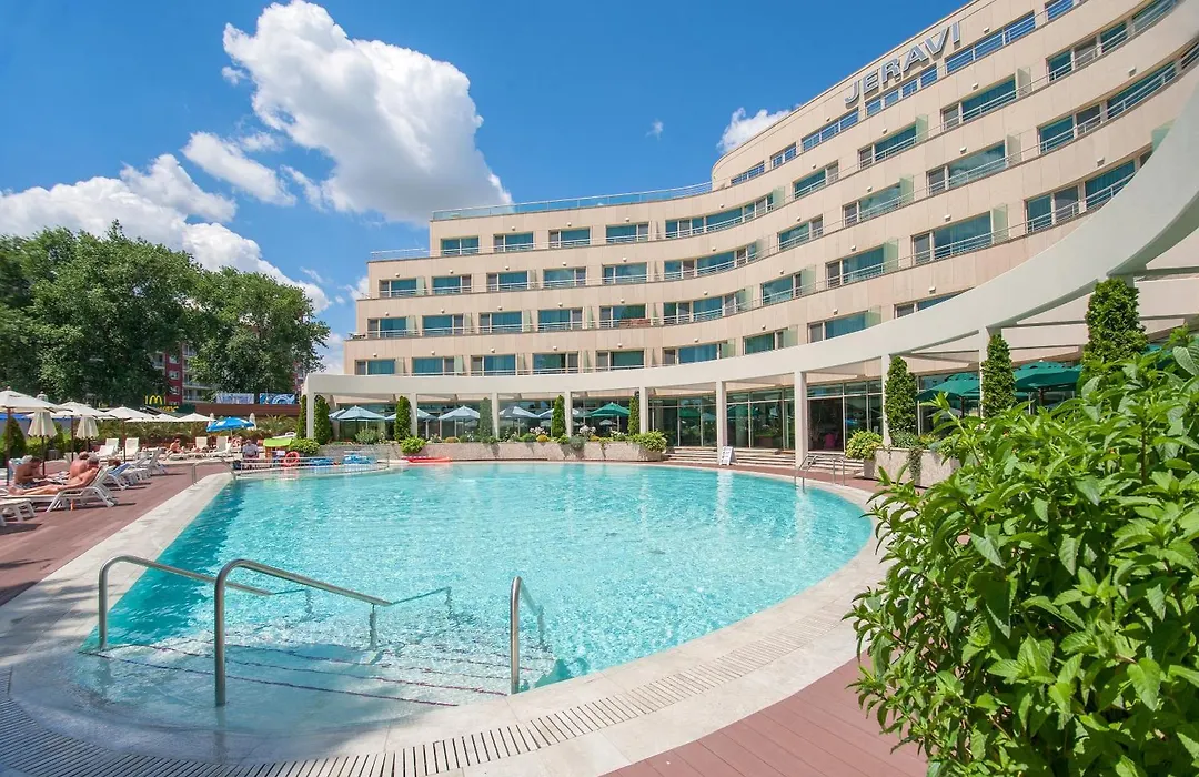 Jeravi Beach Hotel-1