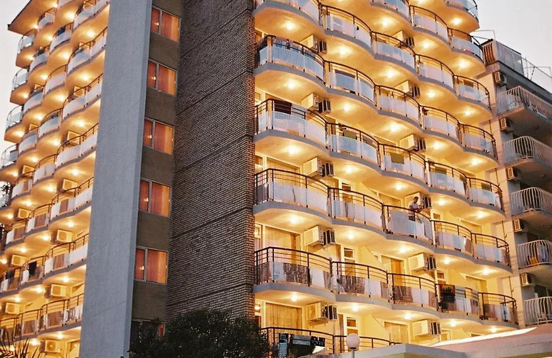 Hotel Yantra-1