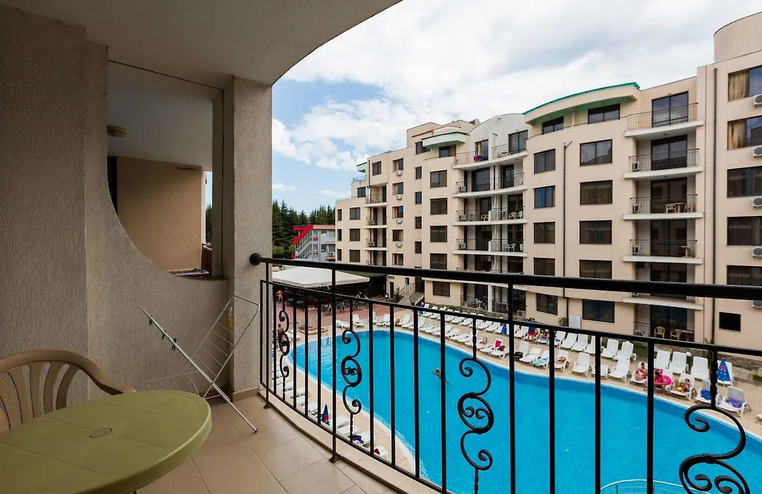 One Bedroom Apartment With Balcony-1