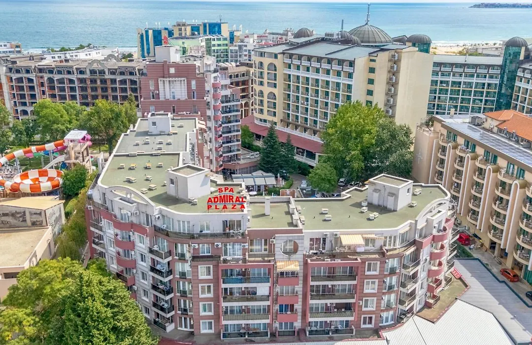 Admiral Plaza Holiday Apartments-1