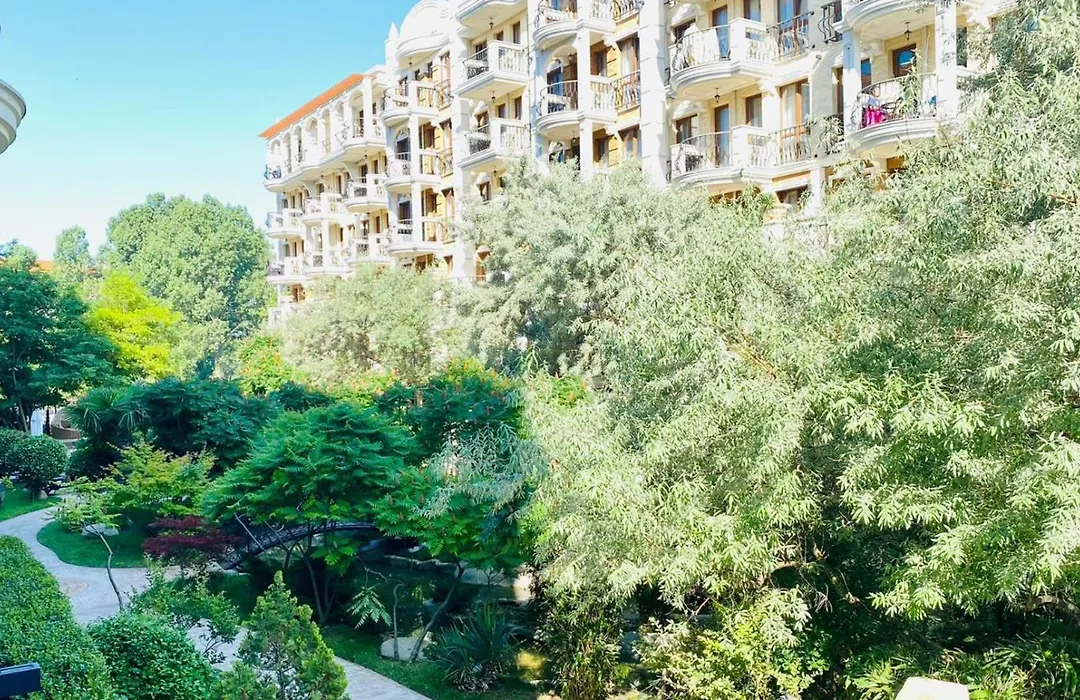 Bratanov Harmony Suites Dream Island Apartments-1