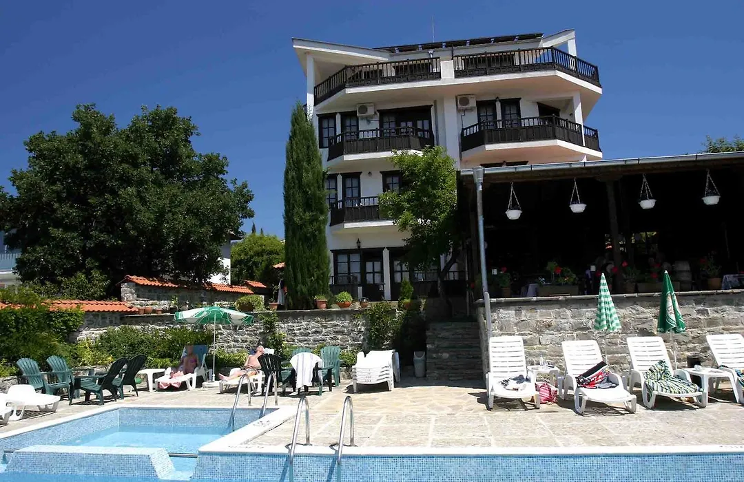 Hotel Augusta-1