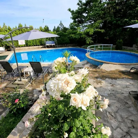 Stayinn Rainbow Houses Beachfront By Asteri Hotels-3