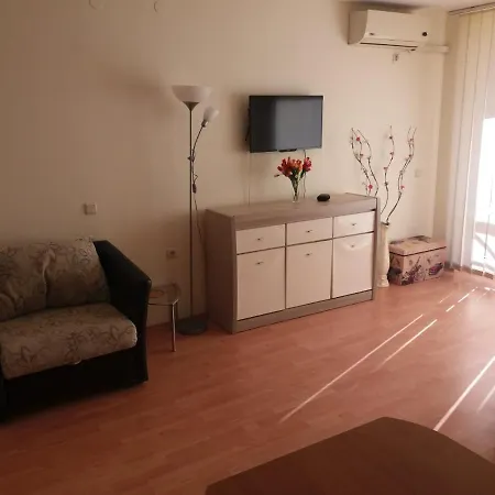 Private Holiday & Orchid Golf Club Apartments-2