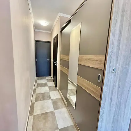 Lada Apartment Для Большой Семьи-3