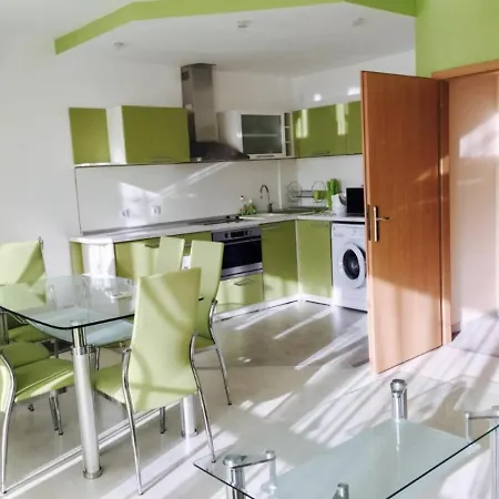 Stylish 1-Bed Apartment In Sunny Beach-2