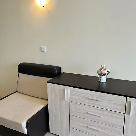 Nice Quiet Apartment In The Town Center With Pool-2
