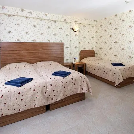 Hotel Yantra-3