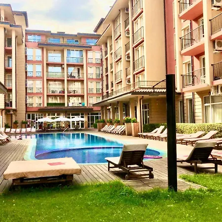 Sunny View Central - Menada Apartments-3
