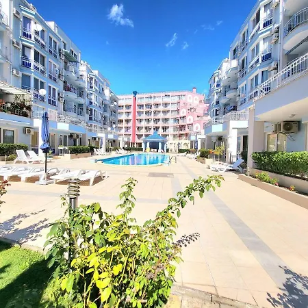 Apartments And Studios In Sunny Dream Family Complex In Sunny Beach-3