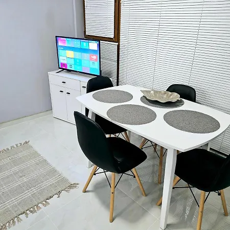 Studio Apartment With Balcony 300M From Beach-2