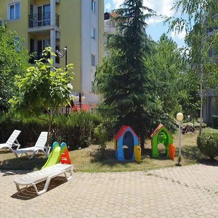 Grahams Spacious 2 Bed Apart For Rent At Sunny Beach-2