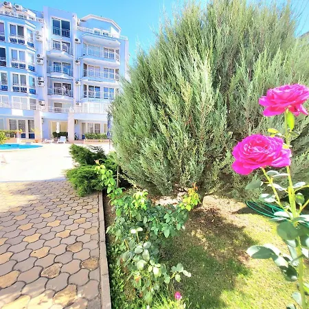 1 Bedroom Apartment In Sunny Dream Complex-2