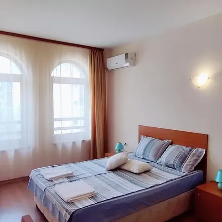 One Bedroom Apartment With Pool View-2