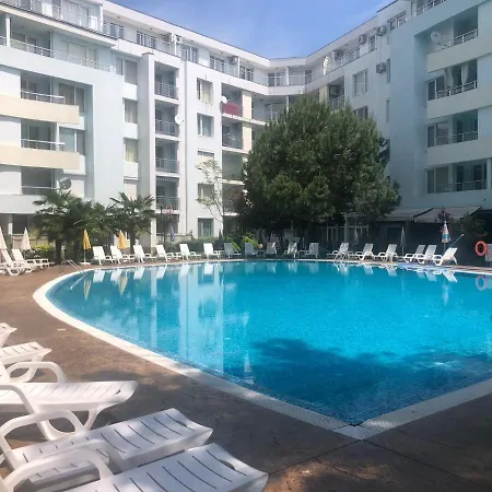Yassen Apartment Close To Sea And Central-3