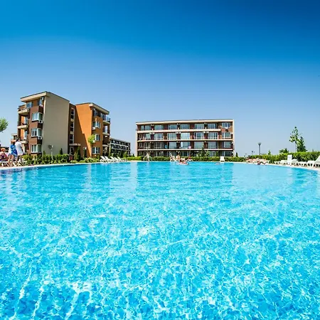 Holiday Garden Resort-3