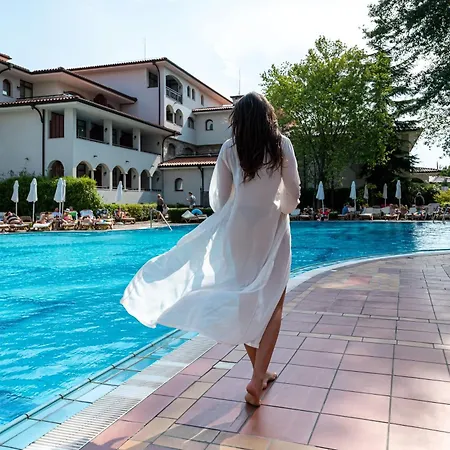 Helena Park - Ultra All Inclusive-2