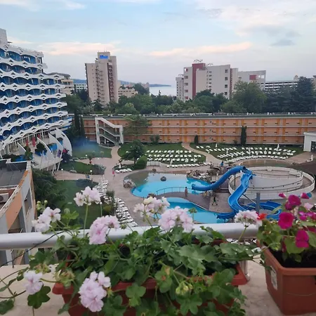 Apartment In Trakia Plaza Complex-2
