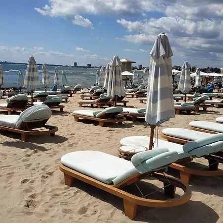 Seaside Garden Apartment With 2 Bedroom For Up To 5 Pax-3