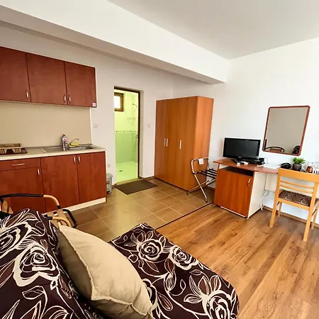 Family Hotel Helios-2