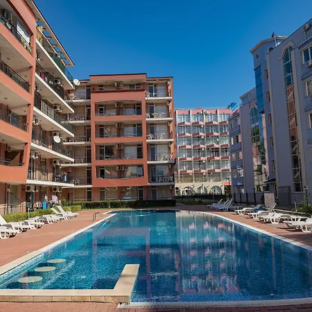Sunset Beach - Menada Apartments-3