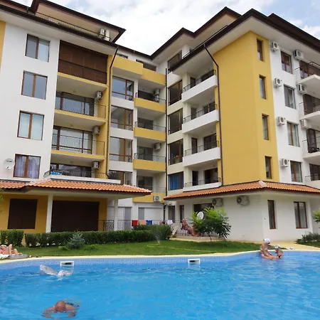 Menada Diamond Bay Apartments-2