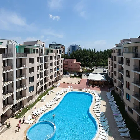 One Bedroom Apartment With Balcony-2