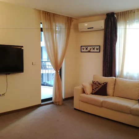 Two Bedroom Apartment With Kitchen-3
