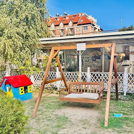 Charming 2-Bed Flat With Pool View In Sunny Beach, Bulgaria-2