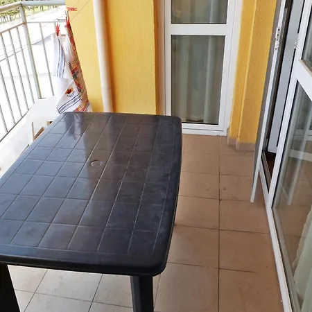 Comfortable Apartment In Slantchev Briag 65 M² Shared Pool-3