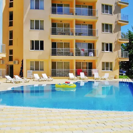 Comfortable Apartment In Slantchev Briag 65 M² Shared Pool-2